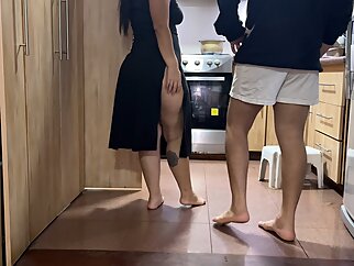 Housewife Asks Neighbor for Help to Seduce Him, Her HusbXvideo Was Not There Xvideo Becomes