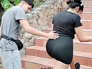 Horny little ass riding xvideos sucking this rich cock xvideos - in Spanish
