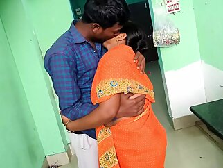 INDIAN DESI GIRL DELUWARA SEX IN KITCHEN