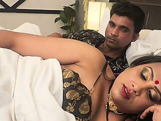 Big Boobs Indian Stepmom in Saree Rough fucked by Stepson in Hindi Audio